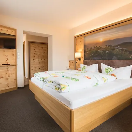 Garni Sonnenheim Hotel *
