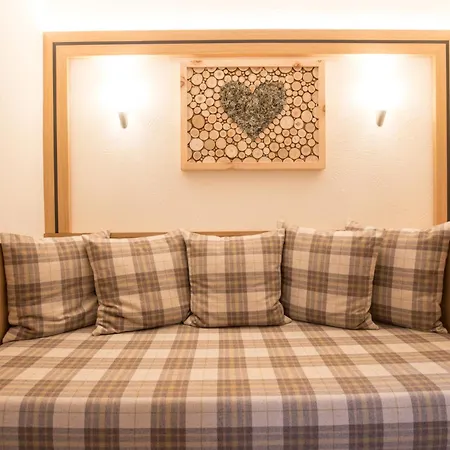 Garni Sonnenheim Hotel *